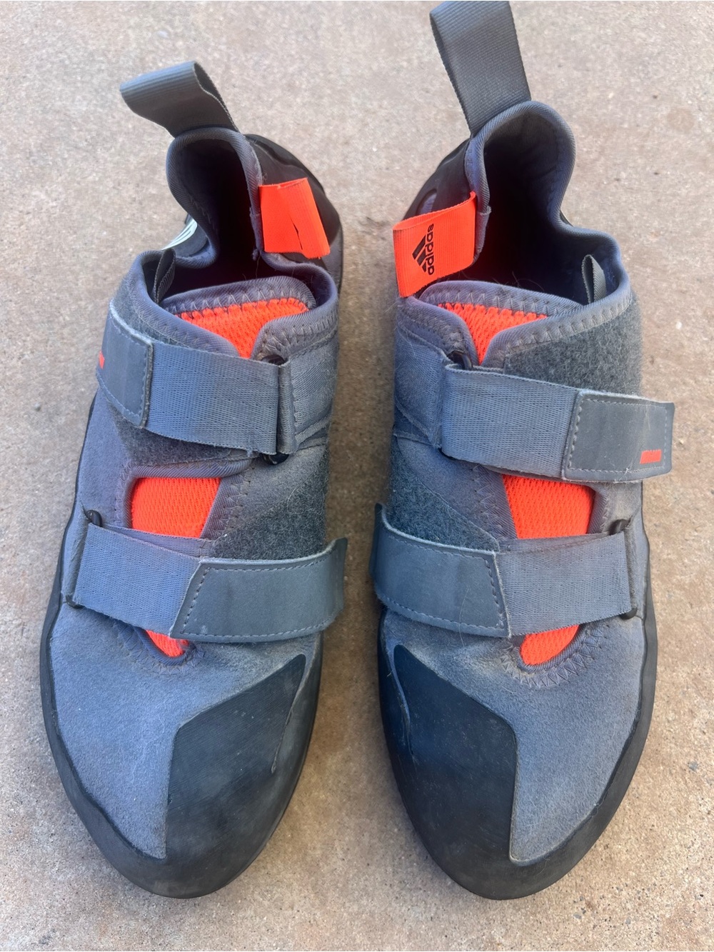 adidas Men’s Gray & Orange Athletic Climbing Shoes sz 10